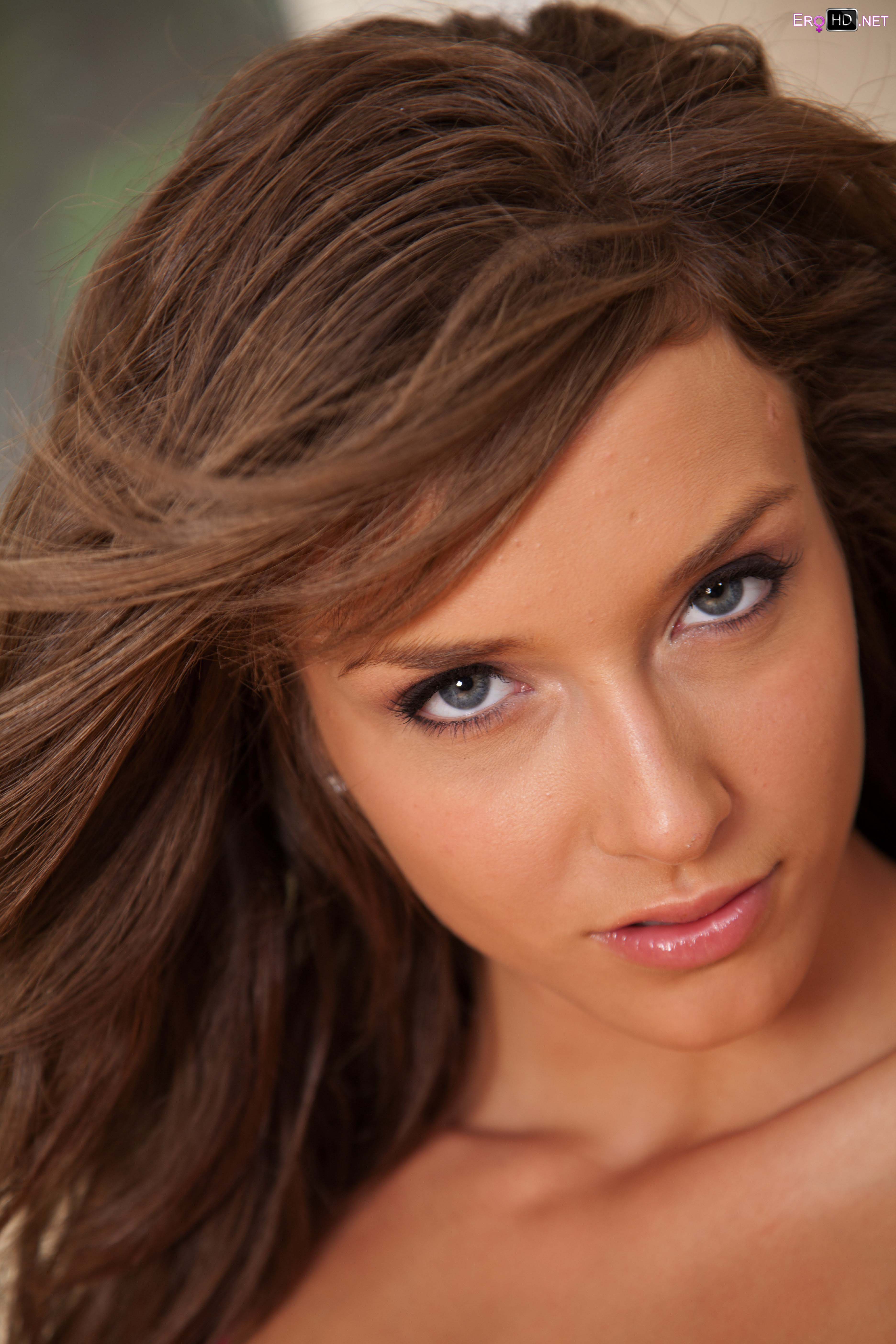 Изображение помечено: American, Brunette, Eyes, Malena Morgan, Face, Safe for work