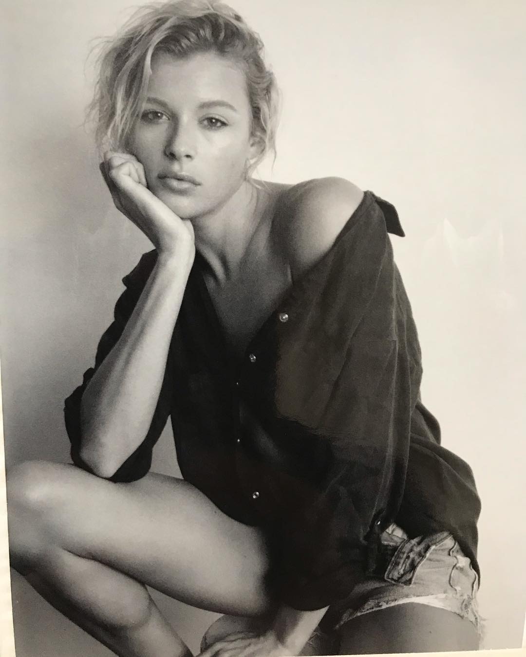 Изображение помечено: Skinny, Abby Neff, American, Black and White, Blonde, Legs, Cute