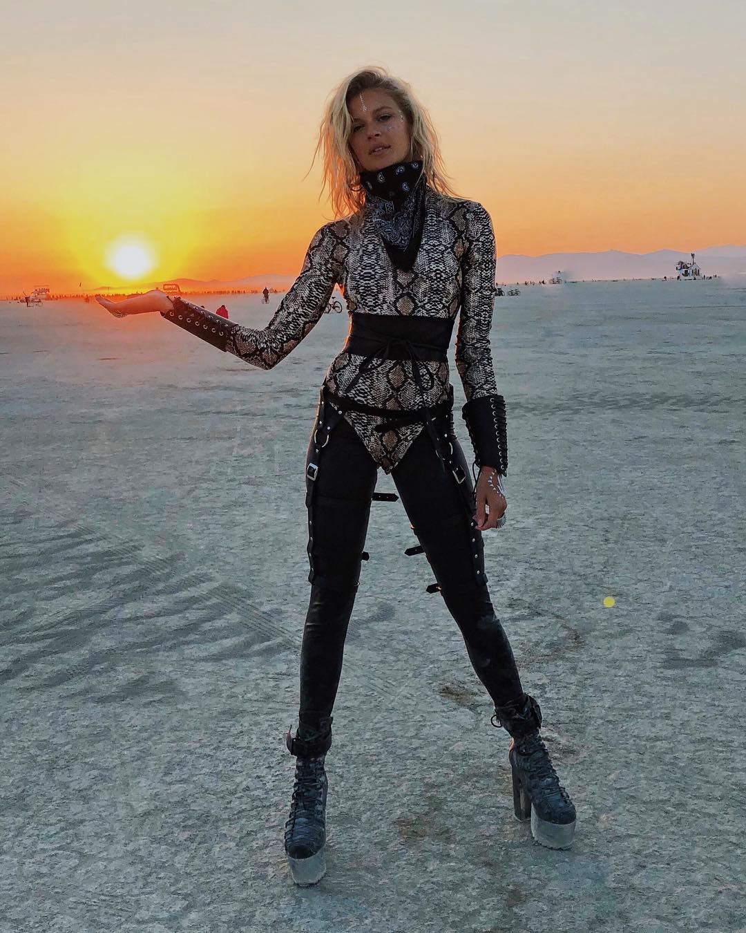 Изображение помечено: Skinny, Abby Neff, American, Blonde, Legs, Cute