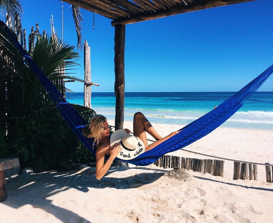 Изображение помечено: Skinny, Abby Neff, American, Blonde, Legs, Cute