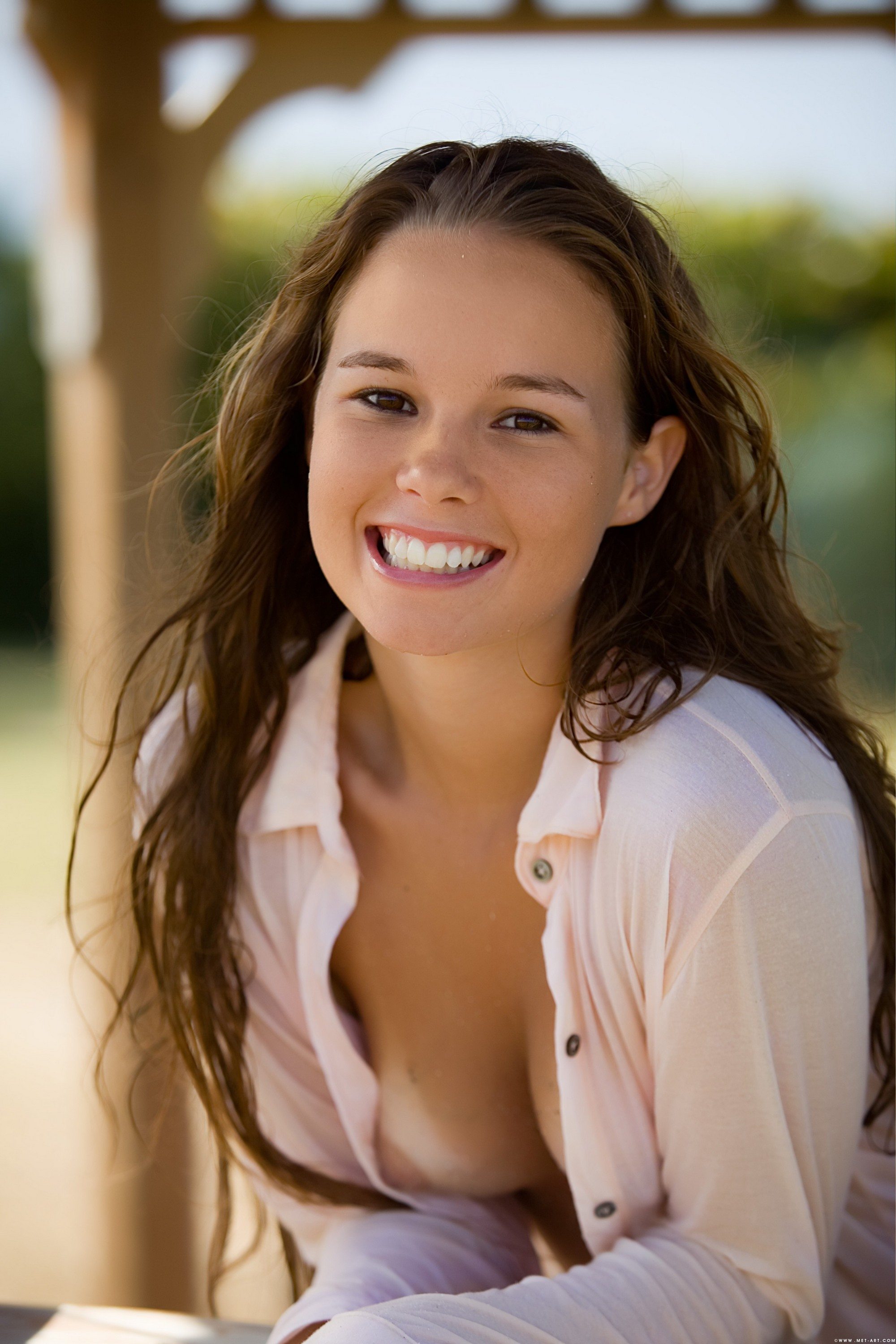 Изображение помечено: Skinny, Aria A, Brunette, Erivia, MET Art, American, Cute, Eyes, Smiling