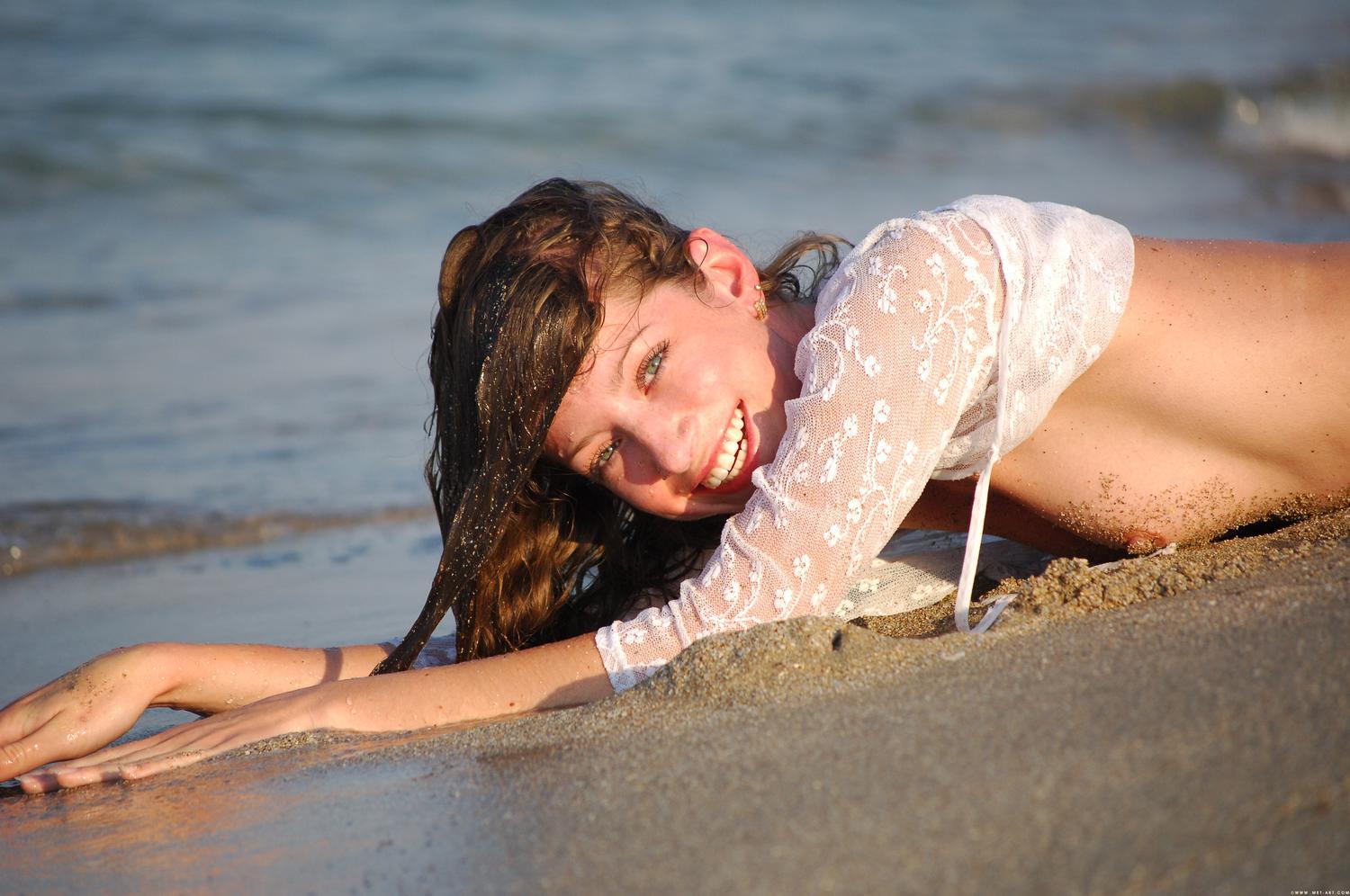 Изображение помечено: Skinny, Beach, Brunette, Destination, Eyes, MET Art, Mika A, Sexy Wallpaper, Smiling, Ukrainian, Flat chested, Small Tits