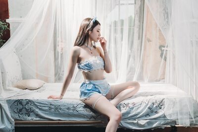 Изображение помечено: Asian, Chinese, Legs, LetheKhaos, Sexy Wallpaper, Lingerie