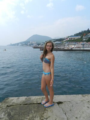 Изображение помечено: Beach, Bikini, Blonde, Feet, Legs, Natalja M, Cute