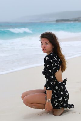 Изображение помечено: Beach, Brunette, Eyes, French, Legs, Thylane Blondeau, Celebrity - Star, Cute, Safe for work