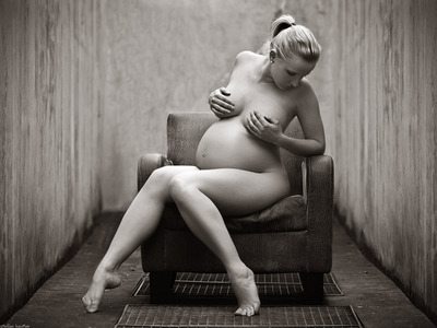Изображение помечено: Black and White, Blonde, Art, Pregnant