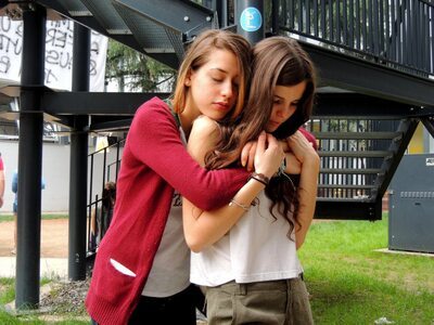 Изображение помечено: Blonde, Brunette, Caterina, Hugging, Italian, Sexy Wallpaper, 2 girls, Cute