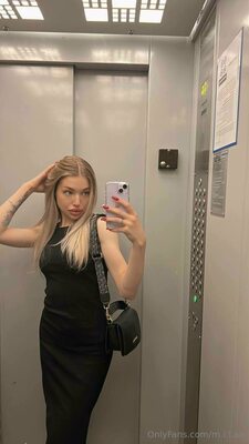 Изображение помечено: Blonde, Mila - m.i.l.aa, OnlyFans, Leaked, Selfie