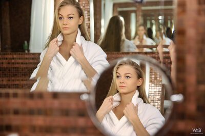 Изображение помечено: Blonde, Mirror, Nancy Ace - Nancy A, Second Day with Nancy, Sexy Wallpaper, Ukrainian, Watch4Beauty, Cute, Safe for work