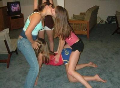 Изображение помечено: Brunette, Kissing, Legs, Lesbian, Sexy Wallpaper, 4 girls, Threesome