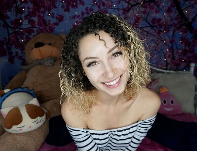 Изображение помечено: Bambii Bonsai, Brunette, Camgirl, Chaturbate, nood.tv
