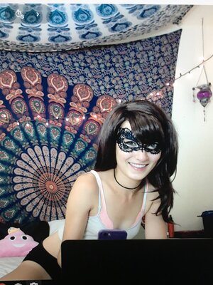 Изображение помечено: Bambii Bonsai, Brunette, Camgirl, Chaturbate, nood.tv