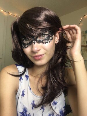 Изображение помечено: Bambii Bonsai, Brunette, Camgirl, Chaturbate, nood.tv