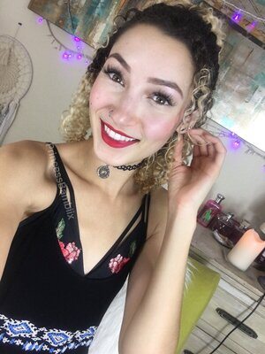 Изображение помечено: Bambii Bonsai, Brunette, Camgirl, Chaturbate, nood.tv