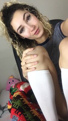Изображение помечено: Bambii Bonsai, Brunette, Camgirl, Chaturbate, nood.tv