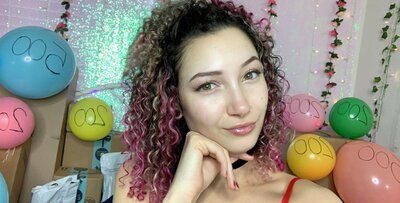 Изображение помечено: Brunette, Bambii Bonsai, Camgirl, Chaturbate, nood.tv