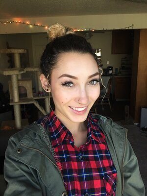 Изображение помечено: Bambii Bonsai, Brunette, Camgirl, Chaturbate, nood.tv