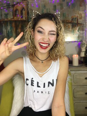 Изображение помечено: Bambii Bonsai, Brunette, Camgirl, Chaturbate, nood.tv