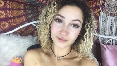 Изображение помечено: Bambii Bonsai, Brunette, Camgirl, Chaturbate, nood.tv