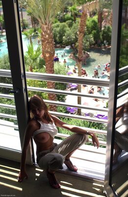Изображение помечено: Brunette, Busty, Hegre Art, Luba In Las Vegas, Luba Shumeyko, Ukrainian, Boobs, Cute
