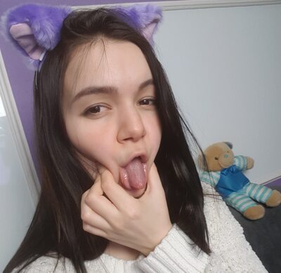 Изображение помечено: Brunette, Camgirl, Chaturbate, MeowMeowMay