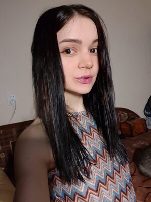 Изображение помечено: Brunette, Camgirl, Chaturbate, MeowMeowMay