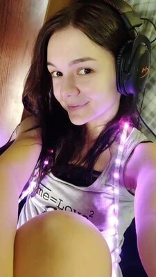 Изображение помечено: Brunette, Camgirl, Chaturbate, MeowMeowMay