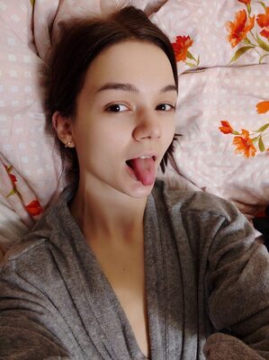 Изображение помечено: Brunette, Camgirl, Chaturbate, MeowMeowMay