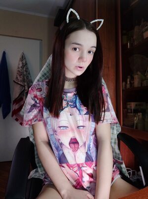 Изображение помечено: Brunette, Camgirl, Chaturbate, MeowMeowMay