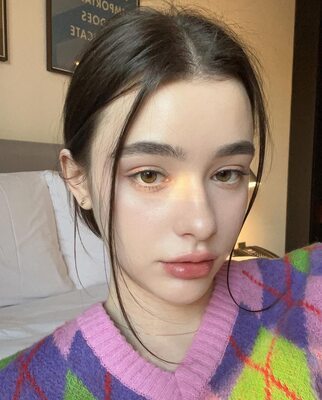 Изображение помечено: Brunette, Dasha Taran, Cute, Eyes, Face, Russian, Safe for work