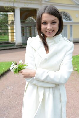 Изображение помечено: Brunette, Foxy Di - Nensi B - Medina U, MET Art, Mikhail Paramonov - Paromov, Mirtila, Russian, Smiling, Cute, Safe for work