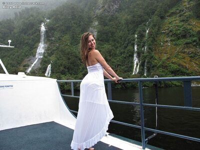 Изображение помечено: Brunette, Riley Reid, Boat, Safe for work, Sexy Wallpaper, Smiling