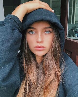 Изображение помечено: Brunette, Canadian, Eyes, Sophi Knight, Cute, Face, Safe for work