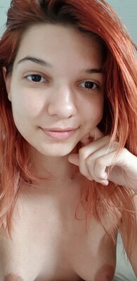 Изображение помечено: Camgirl, Chaturbate, Jessy loollypop, Redhead, Boobs, Eyes