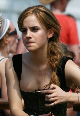 Изображение помечено: Emma Watson, English, Redhead, Celebrity - Star, Cute, Small Tits