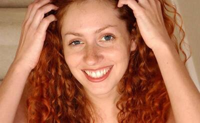 Изображение помечено: Redhead, Eyes, Face, Safe for work, Smiling