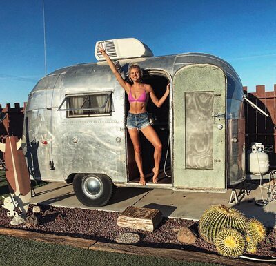 Изображение помечено: Skinny, Abby Neff, American, Bikini, Blonde, Feet, Legs, Smiling, Cute, Small Tits, Tummy