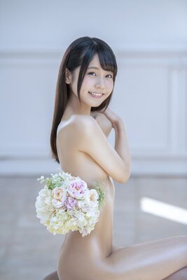 Изображение помечено: Skinny, Asian, Ichika Nagano, Cute, Eyes, Japanese, Shy, Smiling