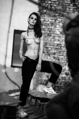 Изображение помечено: Skinny, Black and White, Brunette, Igor Kuprianow, Irina Telicheva - Ирина Теличева, Russian, Art, Boobs, Cute, Tummy