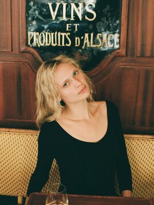 Изображение помечено: Skinny, American, Blonde, Delilah Summer Parillo, Eyes, Wine, Cute, Safe for work