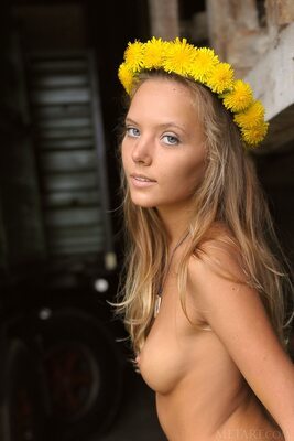 Изображение помечено: Skinny, Blonde, Eyes, Katya Clover - Mango A, MET Art, Memorigo, Russian, Cute, Small Tits
