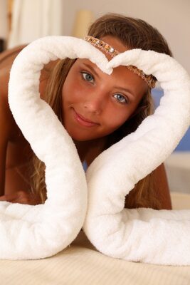 Изображение помечено: Skinny, Blonde, Eyes, Katya Clover - Mango A, MET Art, Ondijan, Russian, Smiling, Vlad Kleverov, Cute, Face, Safe for work