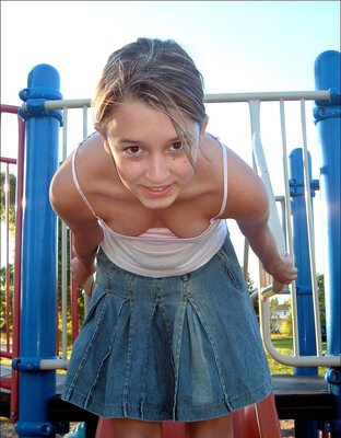 Изображение помечено: Skinny, Blonde, Eyes, What is her name, Cute, Small Tits