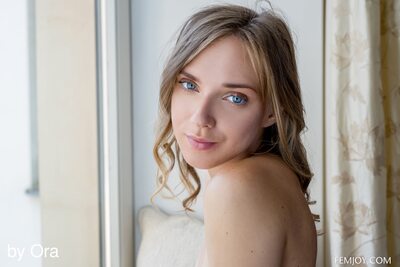 Изображение помечено: Skinny, Blonde, Femjoy, Oxana Chic, Oxana's Debut, Cute, Eyes, Face, Sexy Wallpaper, Smiling, Ukrainian