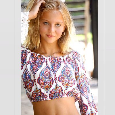 Изображение помечено: Skinny, Blonde, Morgan Cryer, American, Cute, Eyes