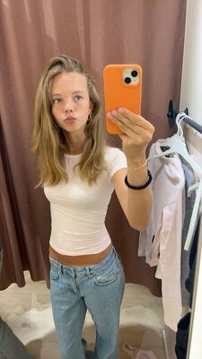 Изображение помечено: Skinny, Blonde, Selfie, What is her name, Cute