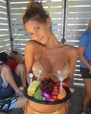 Изображение помечено: Skinny, Blonde, Sierra Skye, American, Bikini, Cute