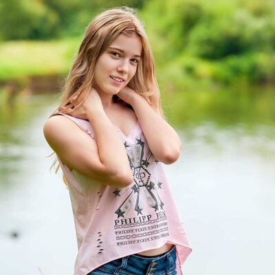 Изображение помечено: Skinny, Blonde, Viktoriya Dorofeeva - Rare Tori - Red Royz, Cute, Eyes, Nature