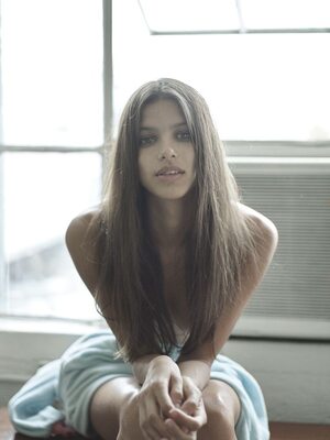 Изображение помечено: Skinny, Bruna Lírio, Brunette, Brazilian, Celebrity - Star, Cute, Eyes