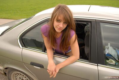 Изображение помечено: Skinny, Brunette, Car, Cute, Eyes, Sexy Wallpaper